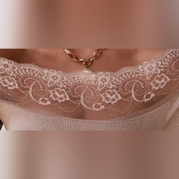 New Sexy Lace Off The Shoulder Slim fit Knit Sweater Size Medium & Large - Picture 3 of 5